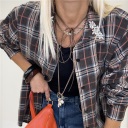 camicia asimmetrica con applicazione sul colletto asymmetric